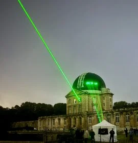 Un tir laser de Meudon à Paris !